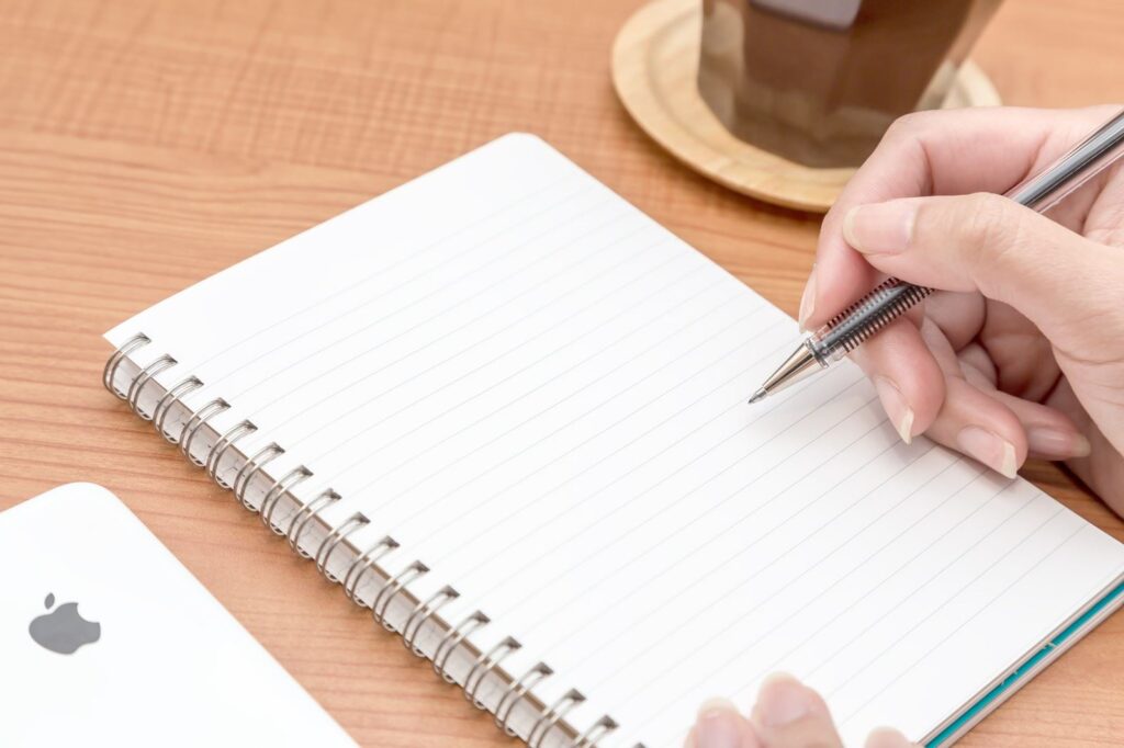 育休中に社労士の資格を取るべき5つの理由と勉強方法を徹底的に解説しました
